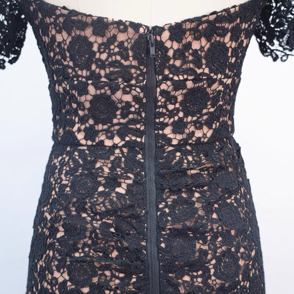 Self-Portrait Guipure Fitted Embellished Buttons Black Lace Midi Dress NWOT - Picture 10 of 15